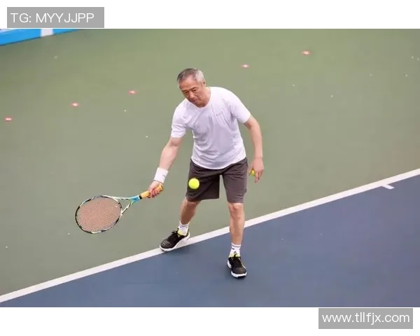 上海网球队在精英赛中的灵活战术与团队协作表现分析 上海网球队在精英赛中的灵活战术与团队协作表现分析